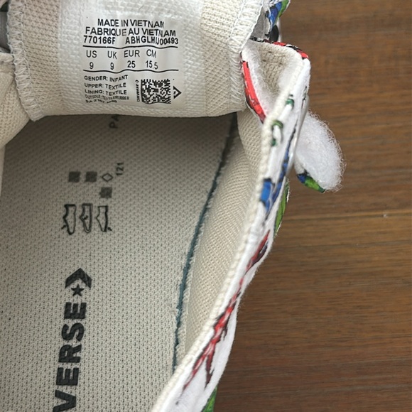 Converse Velcro dinosaur shoes toddler size 9 - Picture 7 of 7